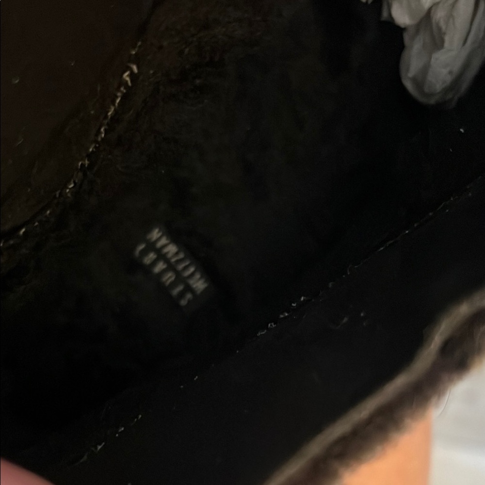 π 1 hour sale. Stuart Weitzman, 9.5, Black suede High-Top Sneakers, faux fur - Picture 9 of 10